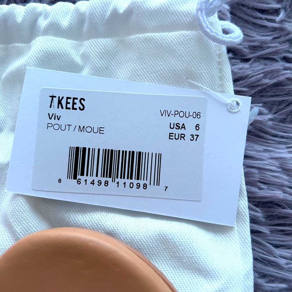 Tkees Viv Sandals NEW - Picture 8 of 8